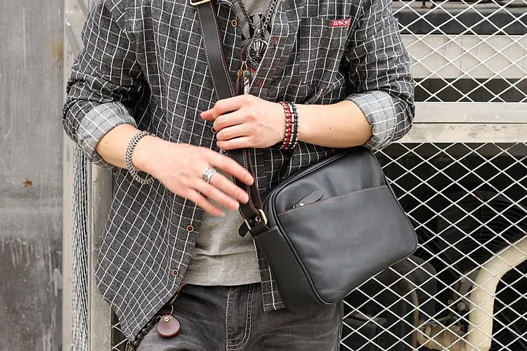 Black Leather Mens Casual Small Courier Bags Messenger Bag Amber Brown Postman Bags For Men