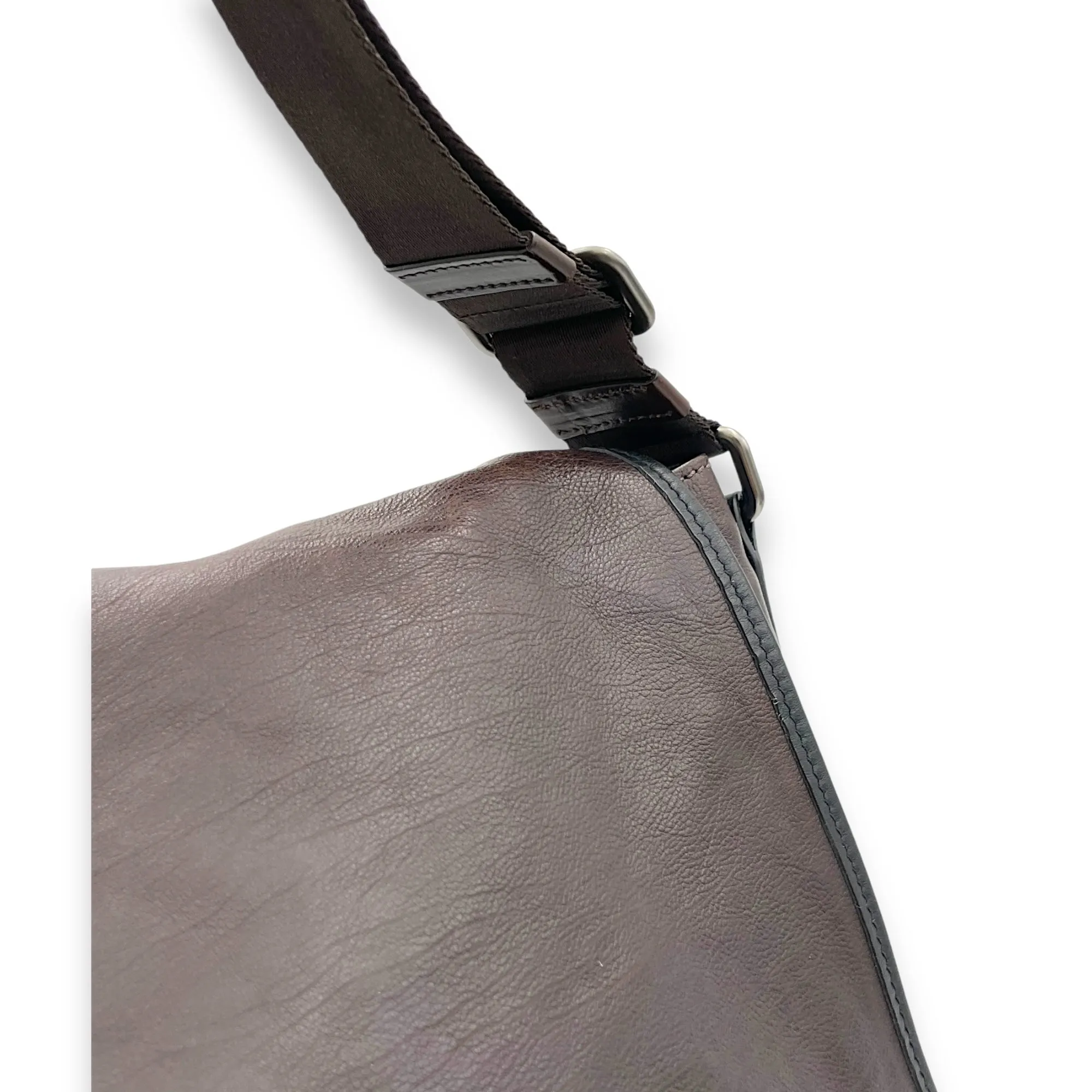 Messenger Brown in Calfskin, Silver hardware